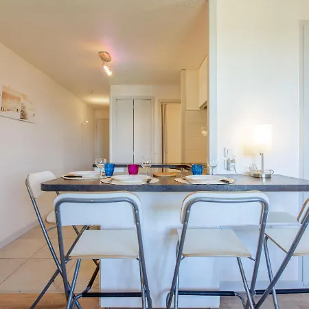 Lägenhet Les Bourdaines By Interhome