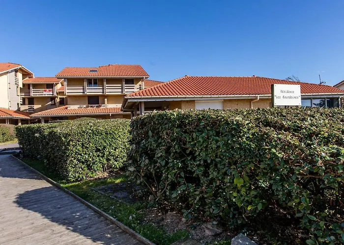 Lejlighed Les Bourdaines By Interhome *