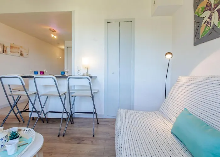 Les Bourdaines By Interhome Seignosse