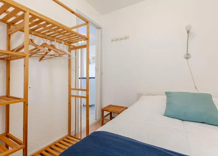 Lejlighed Les Bourdaines By Interhome *