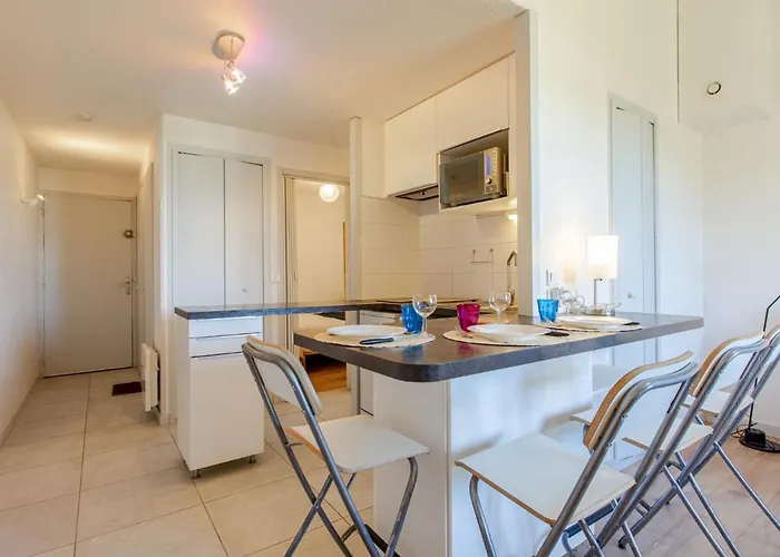 Lejlighed Les Bourdaines By Interhome